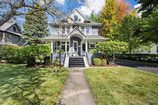 431 E Washington St, West Chicago, IL 60185