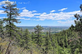 1526 Gardner Rock Ln, Colorado Springs, CO 80906