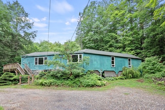8 Luther Shaw Rd, Cummington, MA 01026