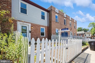 9249 Hood Rd, Manassas, VA 20110