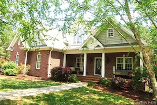 707 Rivers Edge Pkwy, Roanoke Rapids, NC 27870