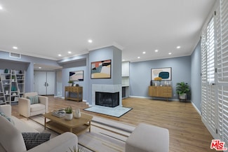 930 N Wetherly Dr Unit 202, West Hollywood, CA 90069