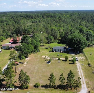 23213 Wright Rd, Saucier, MS 39574