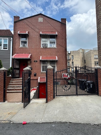 1800 Palisade Place, Bronx, NY 10453