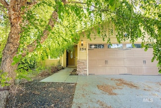 254 S Poplar Bluff Ave, Eagle, ID 83616