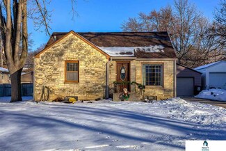 4218 G St, Lincoln, NE 68510