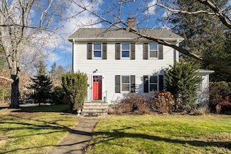33 Avon Rd, Wellesley, MA 02482