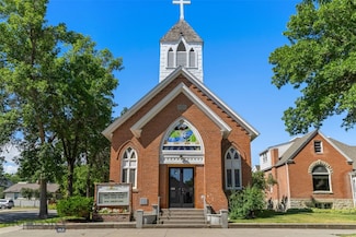 236 S 3rd St, Livingston, MT 59047