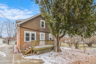 2915 Creston Ave, Lansing, MI 48906