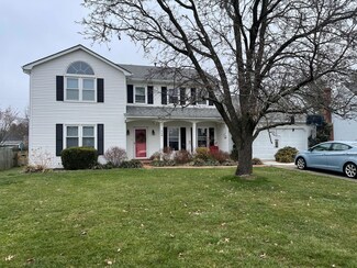 408 Foxhound Ct, Versailles, KY 40383