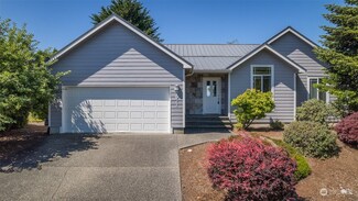 7921 W Golf Course Dr, Blaine, WA 98230