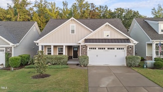 80 Bramble Ln, Clayton, NC 27527