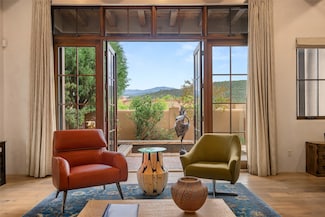 263 Las Colinas Dr, Santa Fe, NM 87501