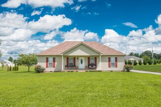 4586 Kinneys School Rd, Cedar Hill, TN 37032