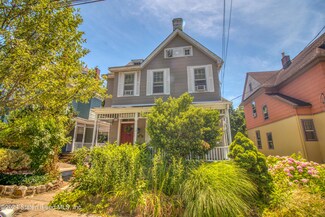 409 Saint Pauls Ave, Staten Island, NY 10304