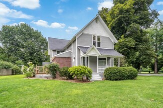 1925 Nichols Rd, Kalamazoo, MI 49006