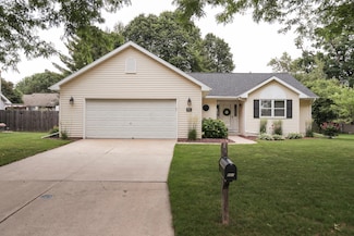 851 Aphrodite Rd, Green Bay, WI 54311