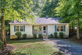 32 Jennings Dr, Palmyra, VA 22963