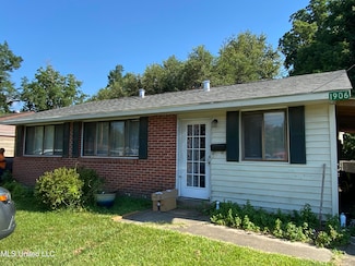 1906 Murray Dr, Vidalia, LA 71373