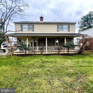 724 W Penn Pines Blvd, Aldan, PA 19018