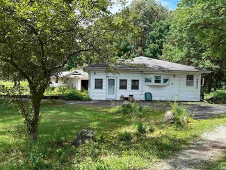 9940 E 500 N, Grovertown, IN 46531