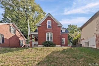 310 S Church St, Belleville, IL 62220