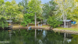 1171 Ashville Rd, Southport, NC 28461