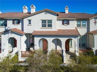 2074 Arnold Way, Fullerton, CA 92833