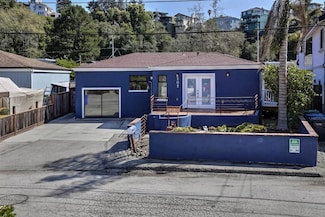 202 Sand St, Aptos, CA 95003