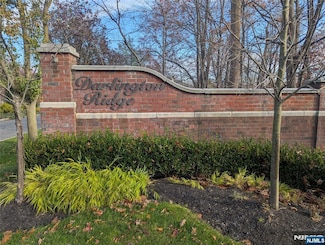 1230 Mulberry Dr, Mahwah, NJ 07430