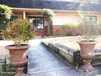 220 E Illinois Ave Unit 2, Southern Pines, NC 28387