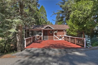 1027 Nesthorn Dr, Crestline, CA 92325