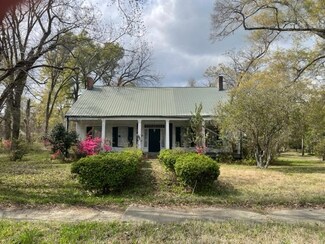 1302 Church St, Port Gibson, MS 39150