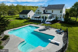 24 Highgate Cir, Spring City, PA 19475