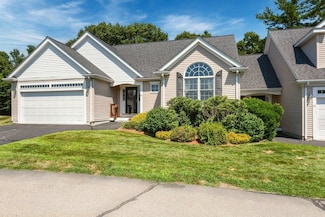47 Hillview Ln, Whitinsville, MA 01588