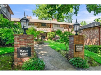 2425 SW 19th Ave Unit 9, Portland, OR 97201
