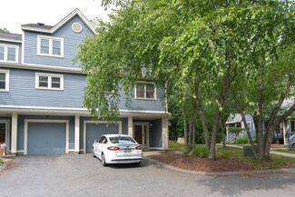 12 Evergreen Way, Peabody, MA 01960