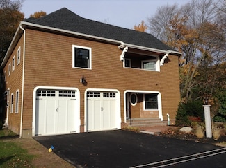121 E Emerson Rd, Lexington, MA 02420