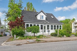 760 Union St, Manchester, NH 03104
