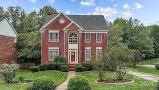 1316 Holly Ridge Dr, Matthews, NC 28105