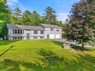 2 Bryer Heights Rd, Milford, ME 04461