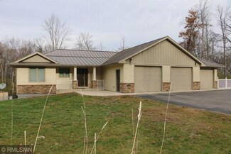 5686 Galaxy Rd, Saint Augusta, MN 56301