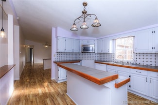 168 Nellie Ln, Linn Creek, MO 65052