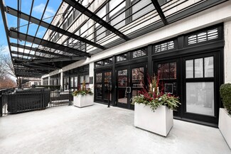 1111 W 15th St Unit 219, Chicago, IL 60608