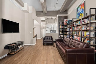 310 E 46th St Unit 4L, New York, NY 10017
