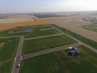 1620 Diamond Dr, Marshall, MN 56258