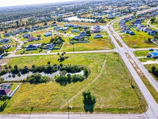 2004 NE 34th Ln, Cape Coral, FL 33909