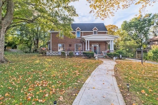 135 W 9th St, Russellville, KY 42276