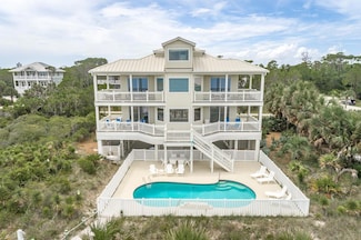 2136 Palmetto Way, Saint George Island, FL 32328