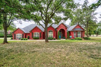 8210 Redbud Creek Dr, Edmond, OK 73034